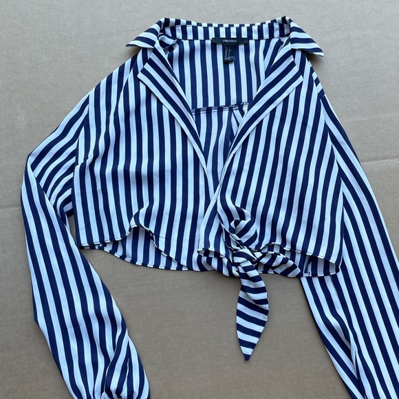 Forever 21 Blouse - Picture 1 of 2
